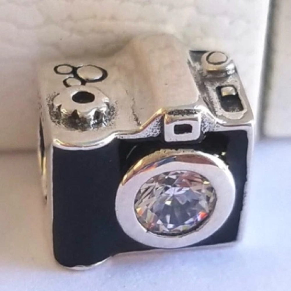 Pandora Sentimental Snapshots Camera 925 Sterling Silver Charm Authentic